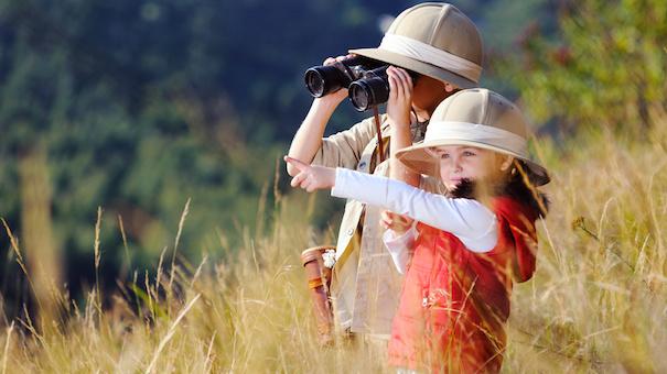 children exploring nature Dollarphotoclub 44097153 | Summer Projects for Kids | Amazing Spaces Storage Centers